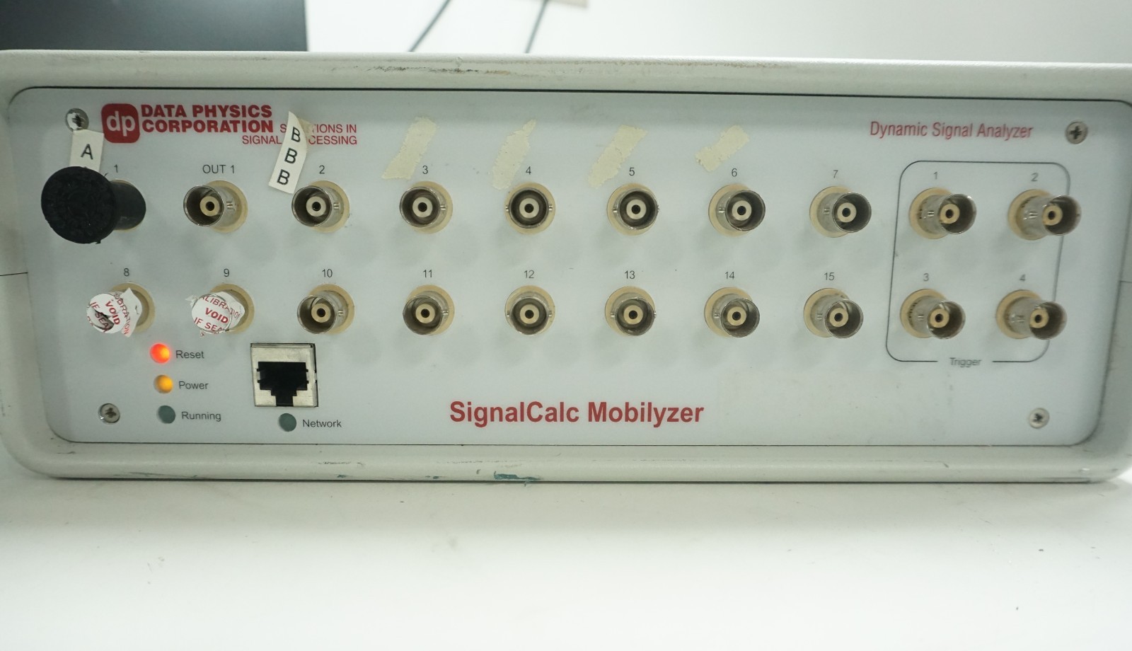 Data Physics U2 SignalCalc Mobilyzer Dynamic Signal Analyzer Benchtop Test Unit