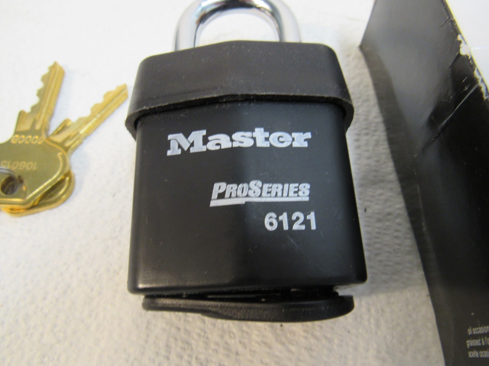 Master Lock ProSeries Padlock 6121KA 6121 With 2 Keys