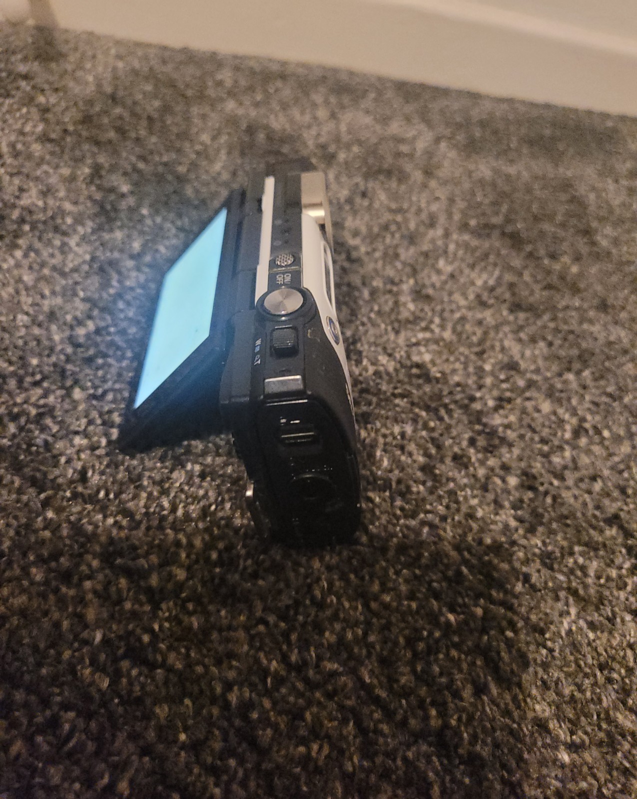 Olympus tough digital camera working faulty screen