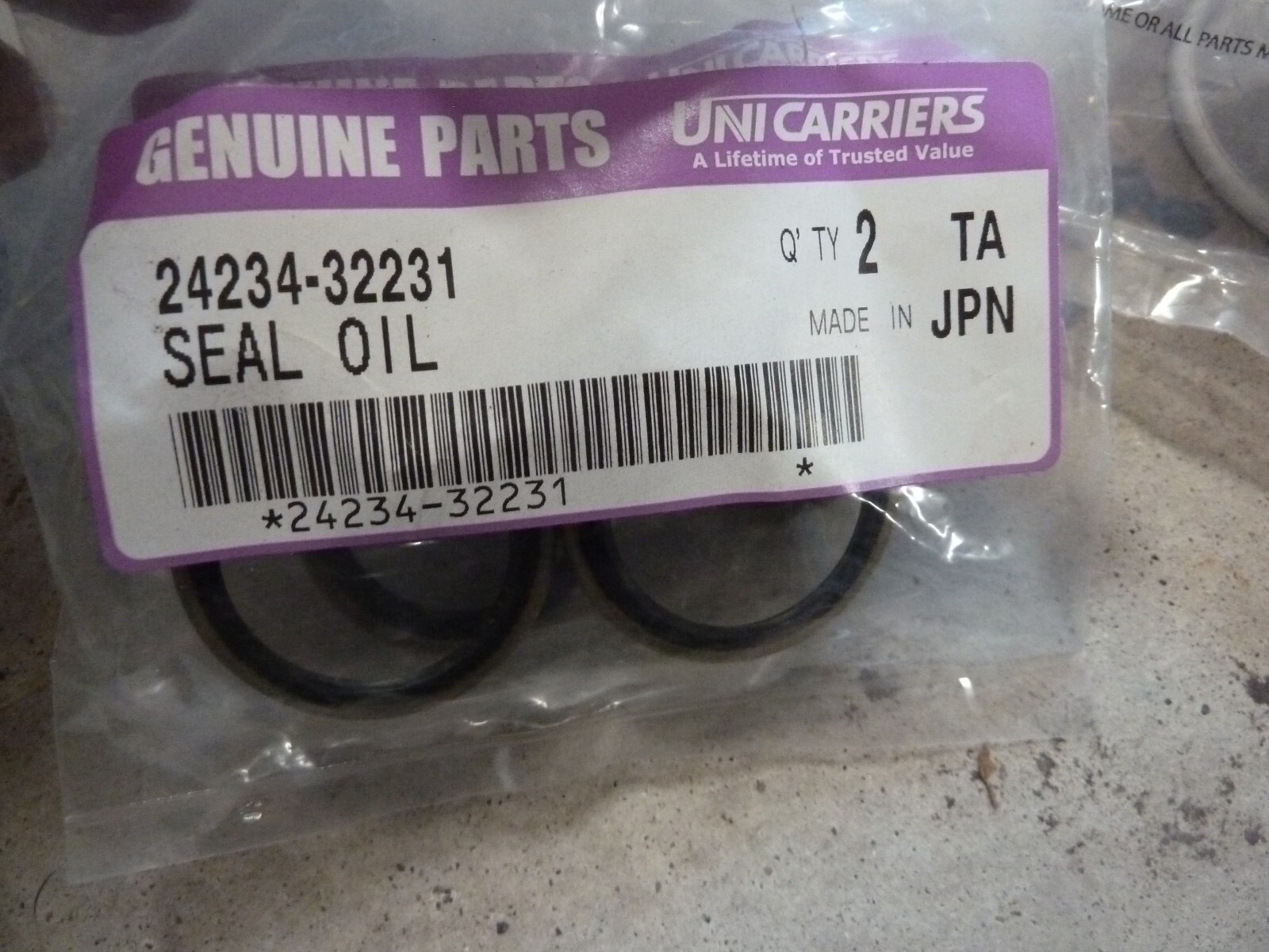 LOT OF 2  - 24234-32231 : Seal For TCM