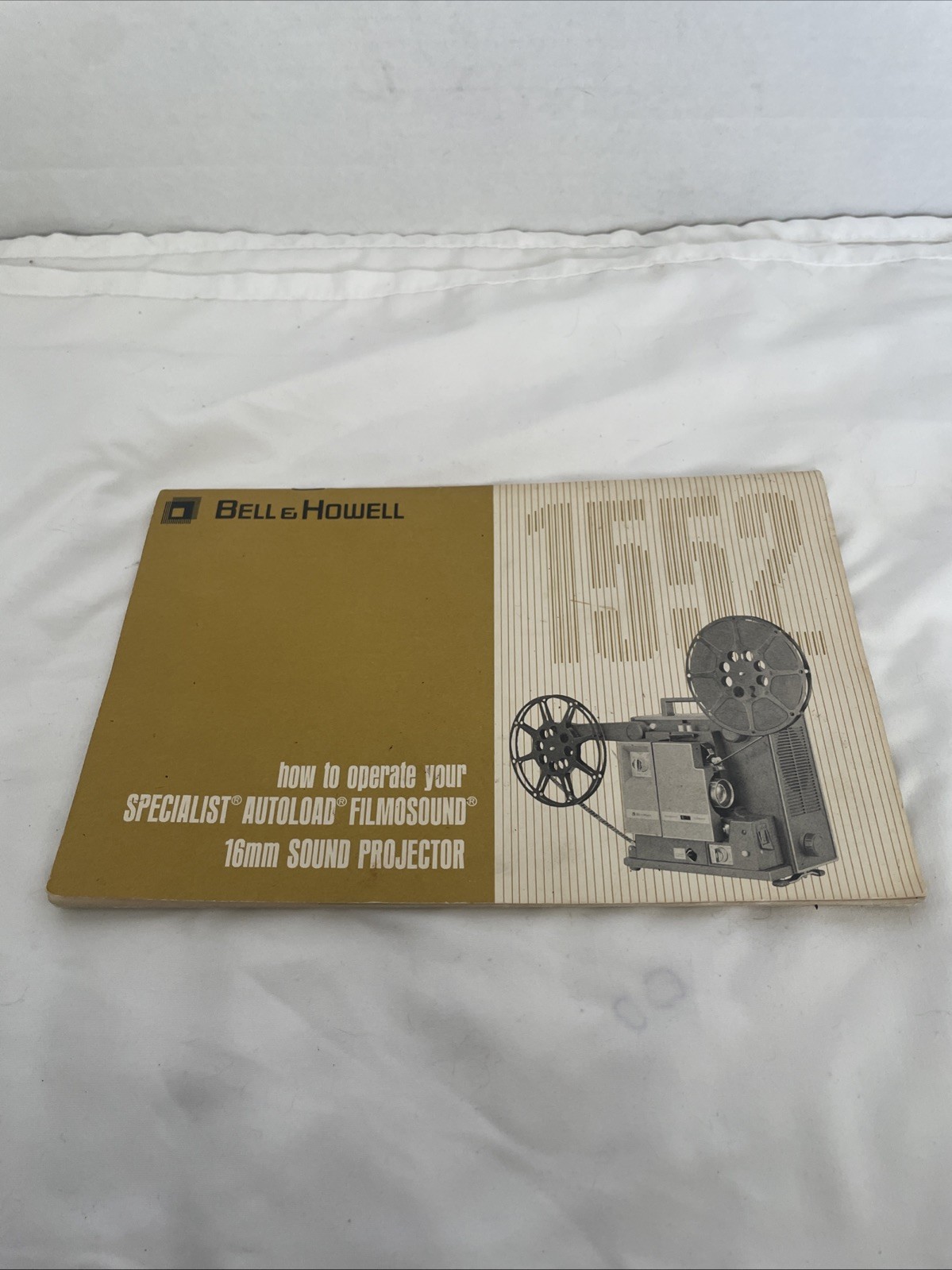 Bell and Howell 16MM Sound projector 1552 Owner's Manual