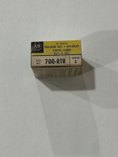ALLEN BRADLEY  700-RTR PROGRAM KEY OFF DELAY 0.20-8 SEC (10 PCS)    *NEW IN BOX*