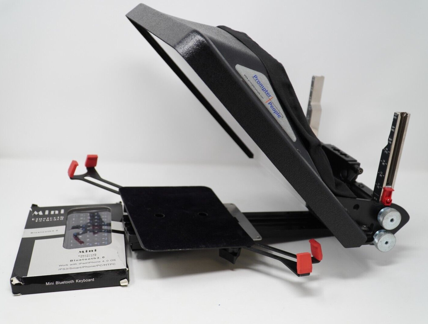 Prompter People iPad Teleprompter (Max size 14in diagonally)
