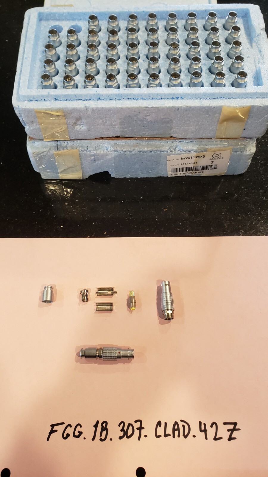 LEMO Push Pull cable connector FGG.1B.307.CLAD.42Z