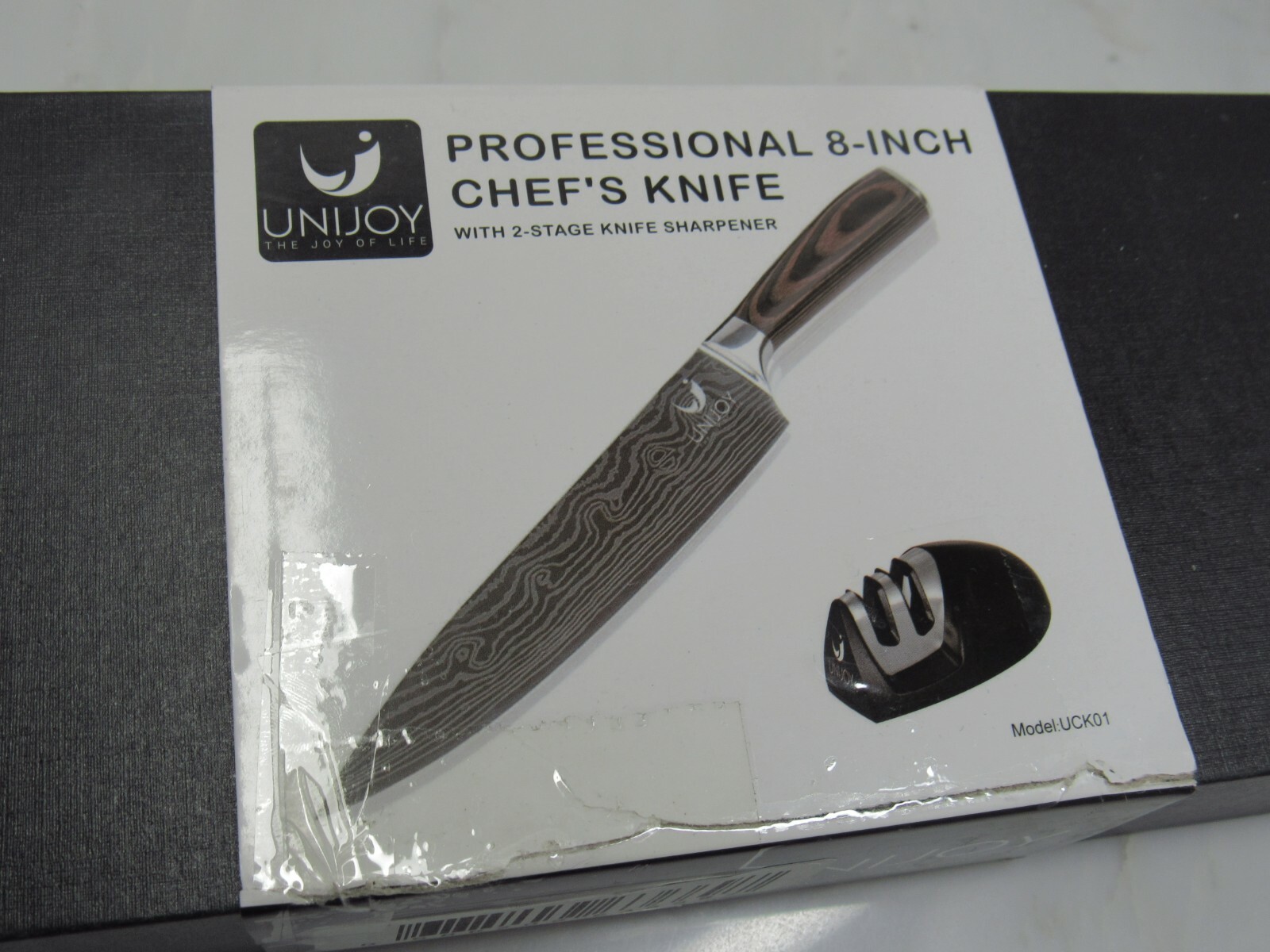 DURABLE HIGH QUALITY UNIJOY 8" CHEF'S KNIFE - ULTRA SHARP WITH KNIFE SHARPENER