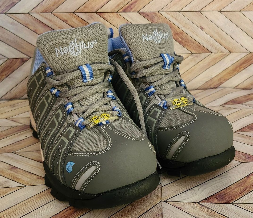 Women Nautilus Safety Footwear Gray 1391 Work Shoe Size 8W 38W Wide