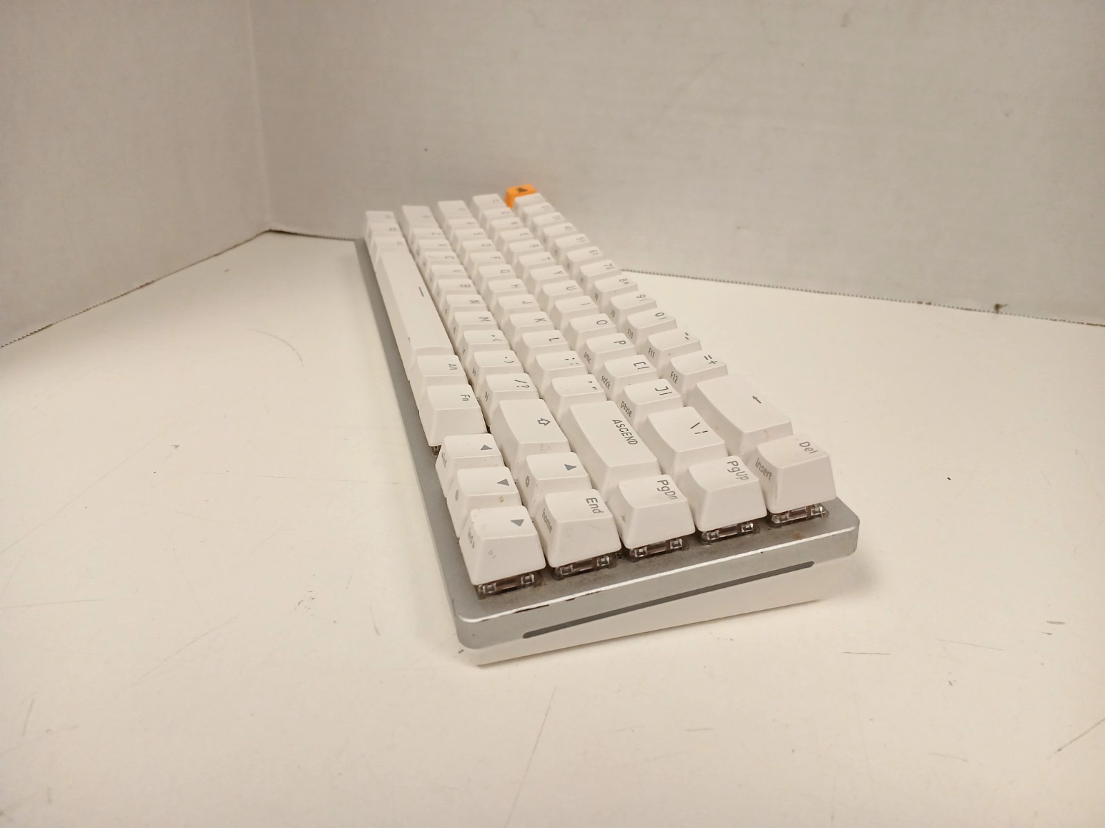 Glorious GMMK 2 Pre-Built Compact Modular Mechanical keyboard, White - NO BOX