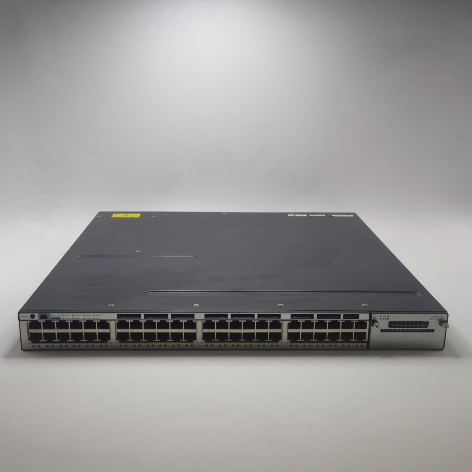Cisco Catalyst Switch WS-C3750X-48P-E, 48 GE Port, PoE, IP Services
