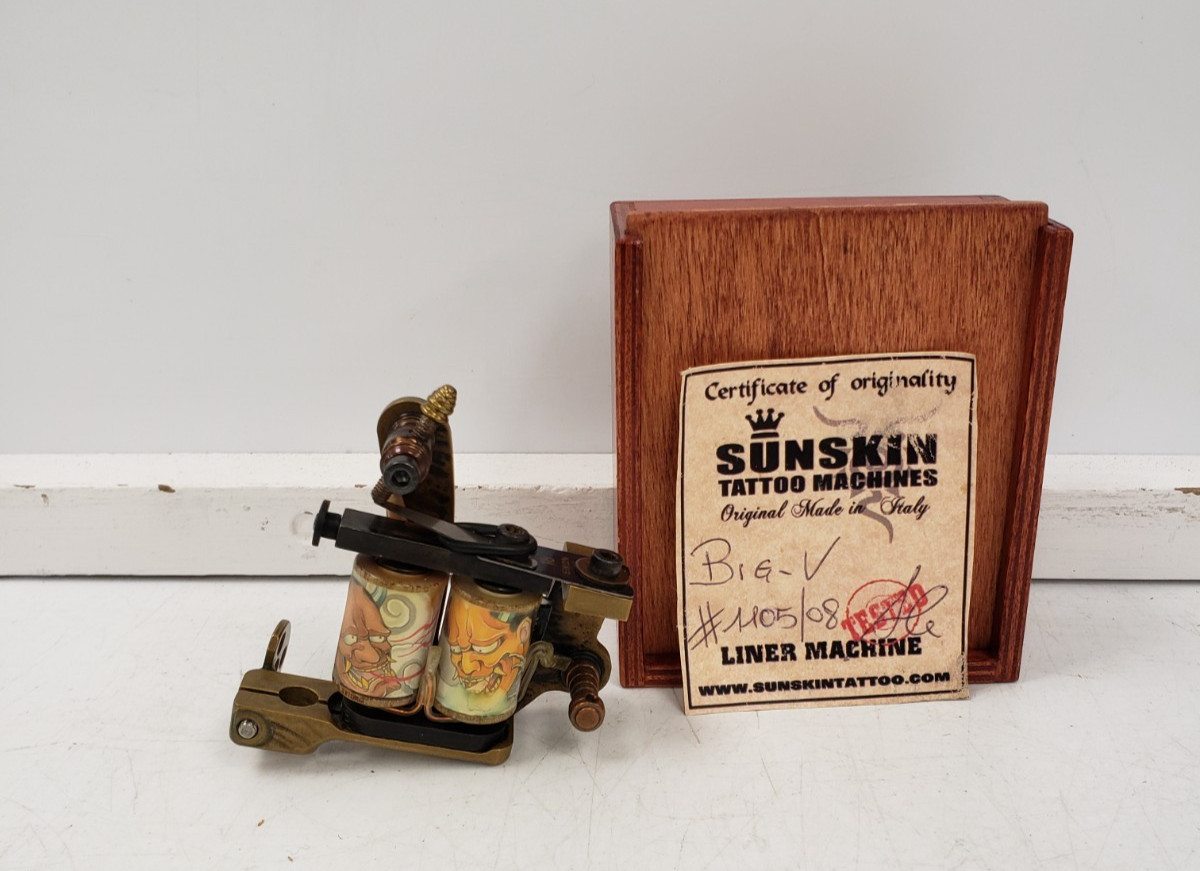 (9911441) Sunskin  Big- V Tattoo Liner Machine