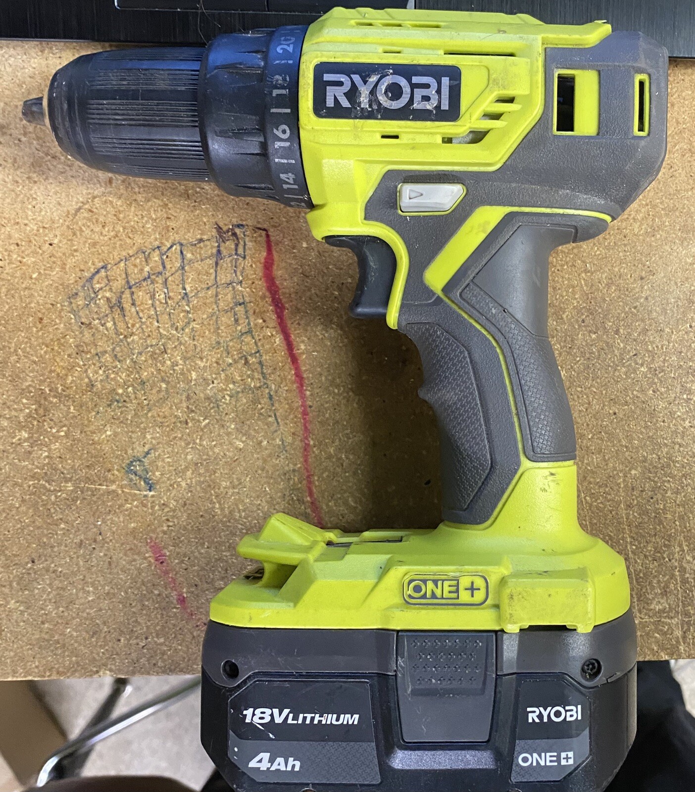 Ryobi P215 Cordless Drill 18 volt 1/2 in Drill With Battery Included