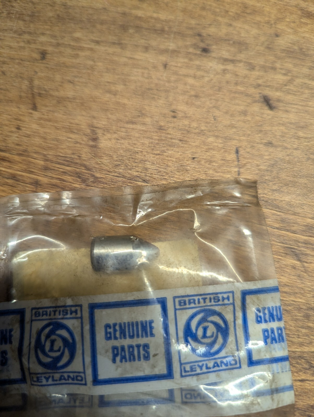 British Leyland 22G1421  Plunger/Detent Gear Selector Triumph  Spitfire TR7 NOS