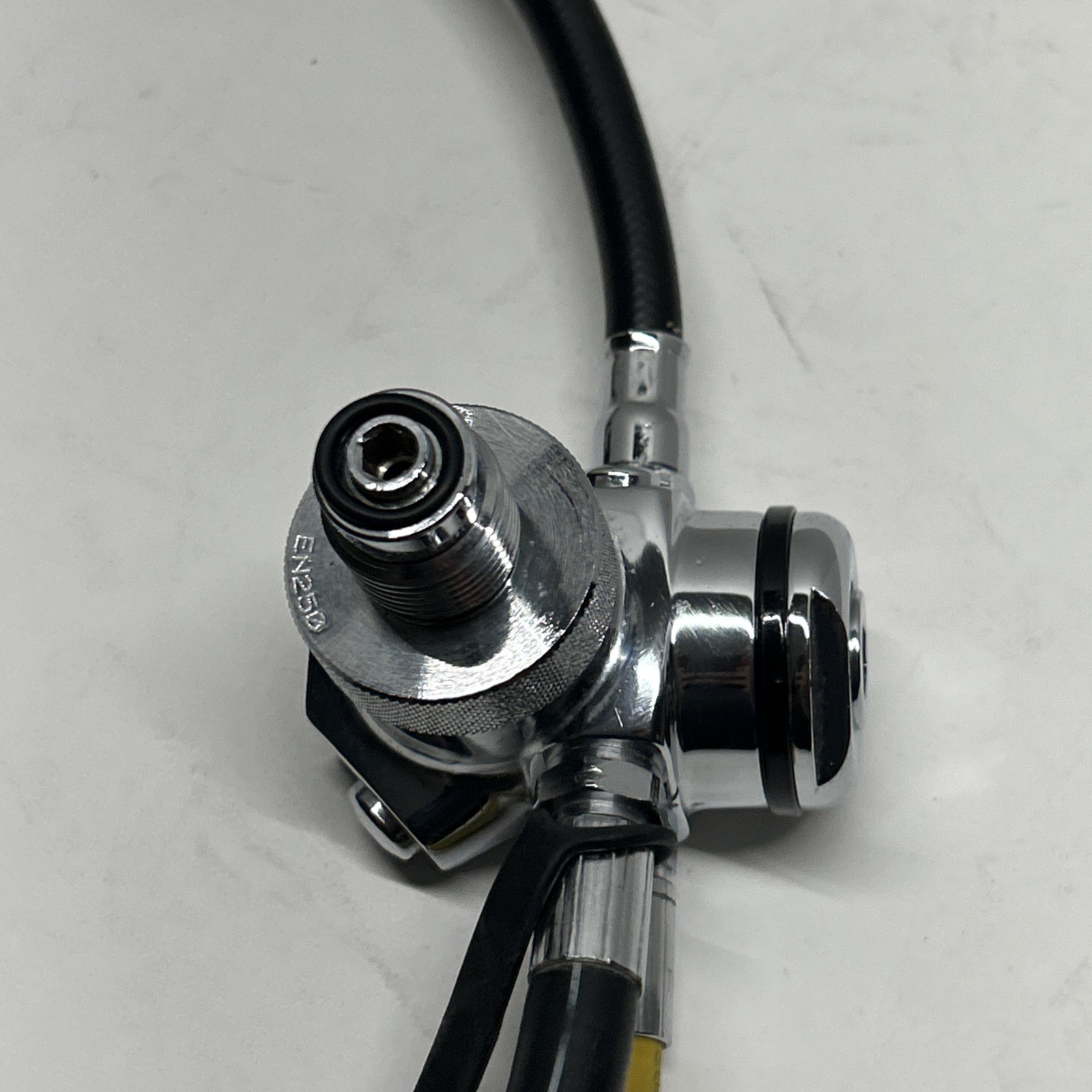 Mares Anyss Regulator Set. DIN. Tested And Working. Scuba Dive.