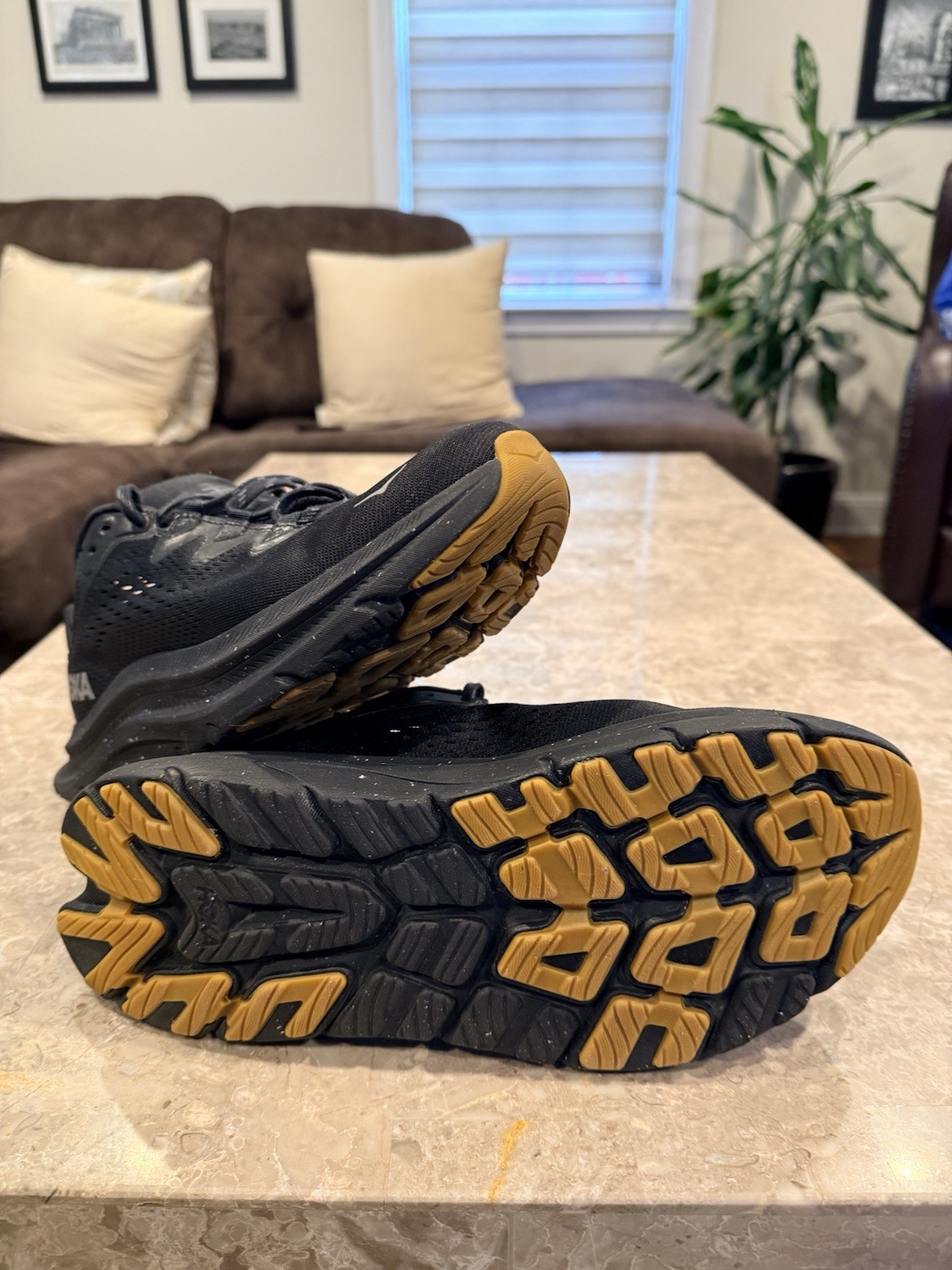 Hoka M KAWANA 2