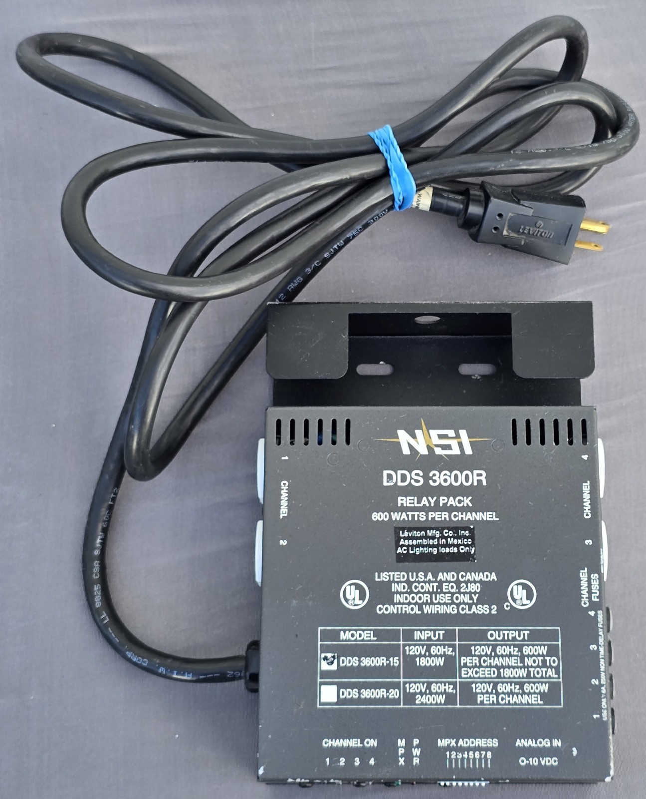 NSI Leviton DDS 3600R Relay Pack 4 Channels Powers On Untested [Parts / Repair]
