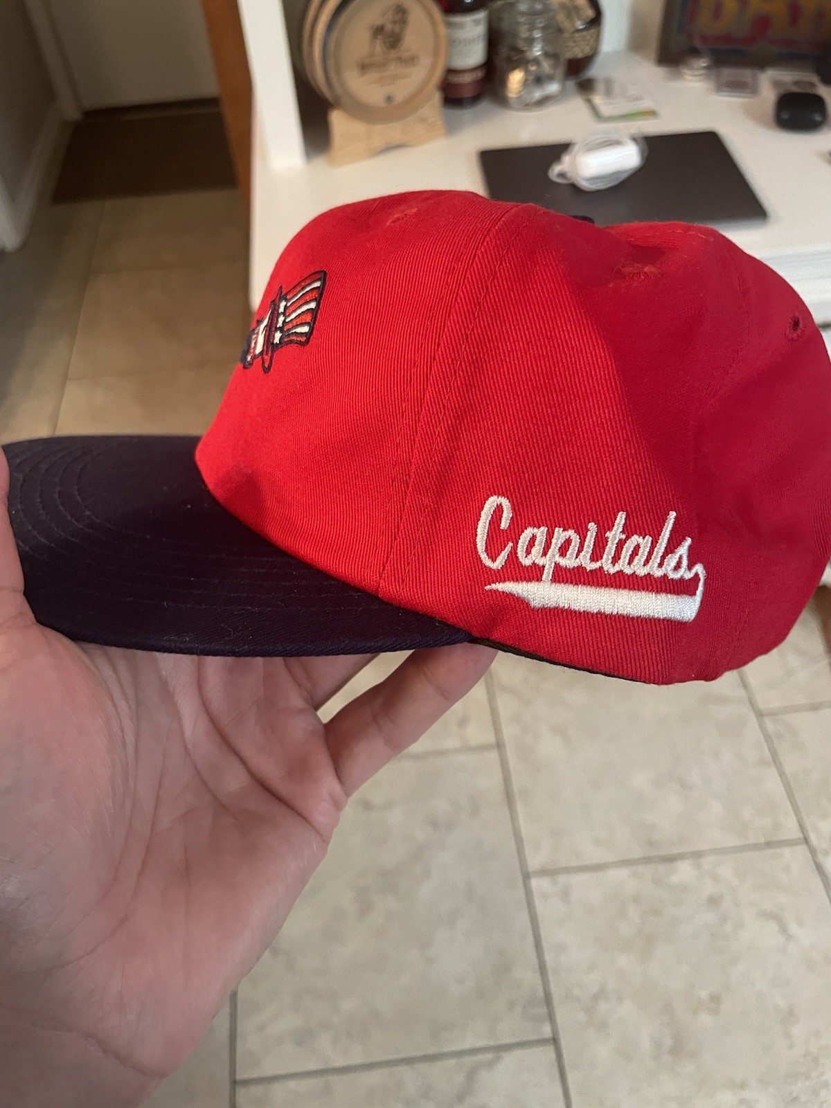 Springfield Capitals Lucky Horseshoes Hat Official League Leather Strap & Button