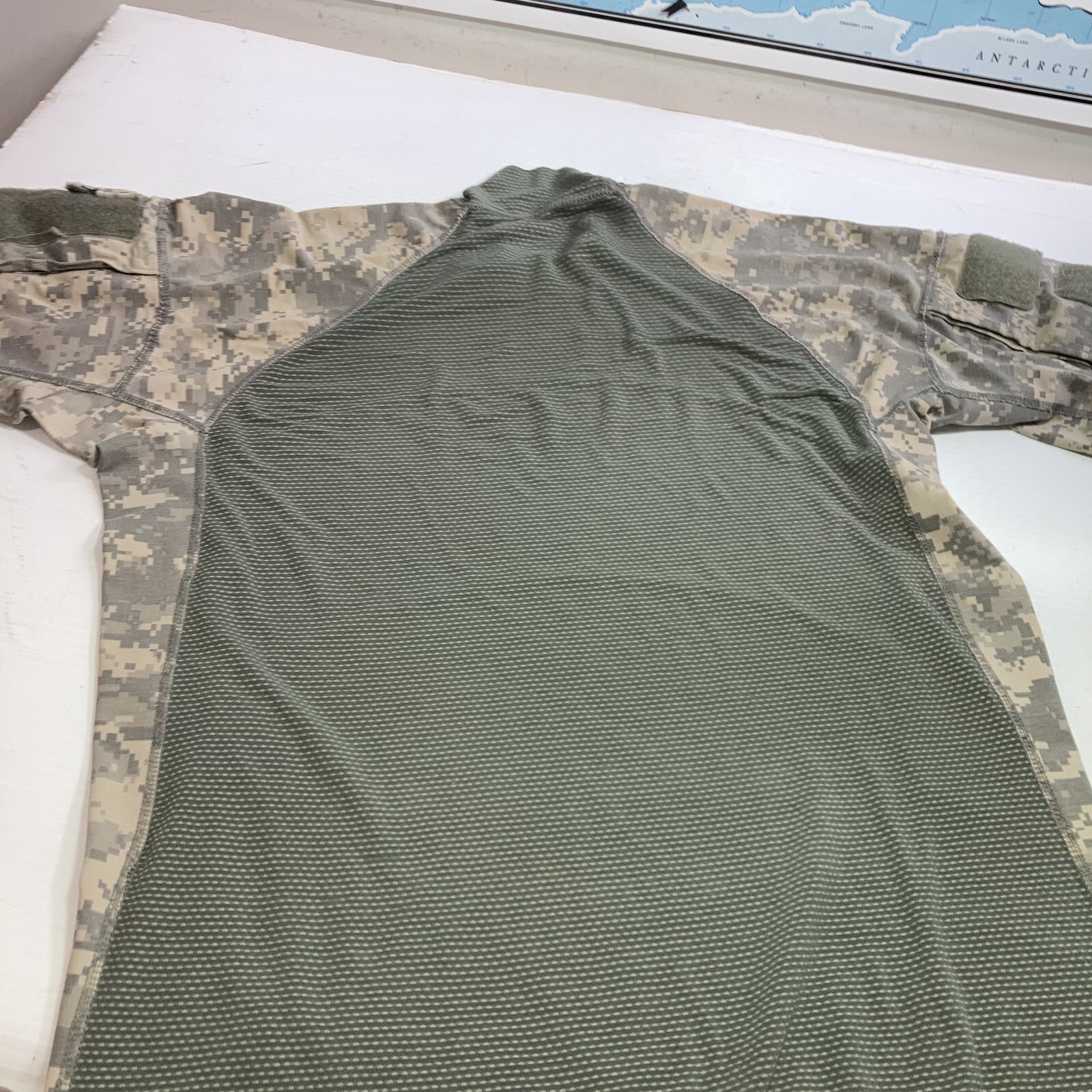 Massif US Army Combat Shirt Long Sleeve Digital Camo Sz M