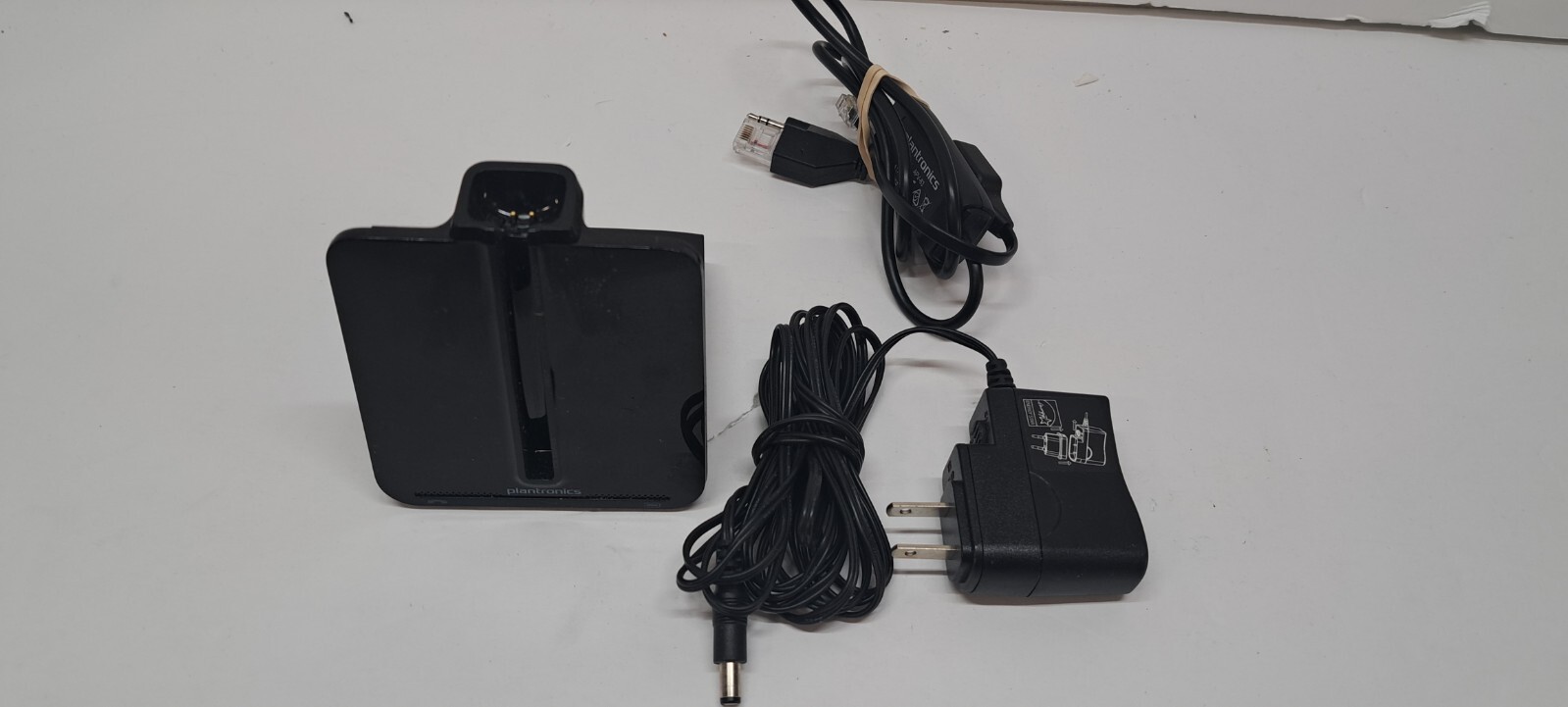 Plantronics Charging Cradle C054 for Wireless Headset + AC Adapter, cable
