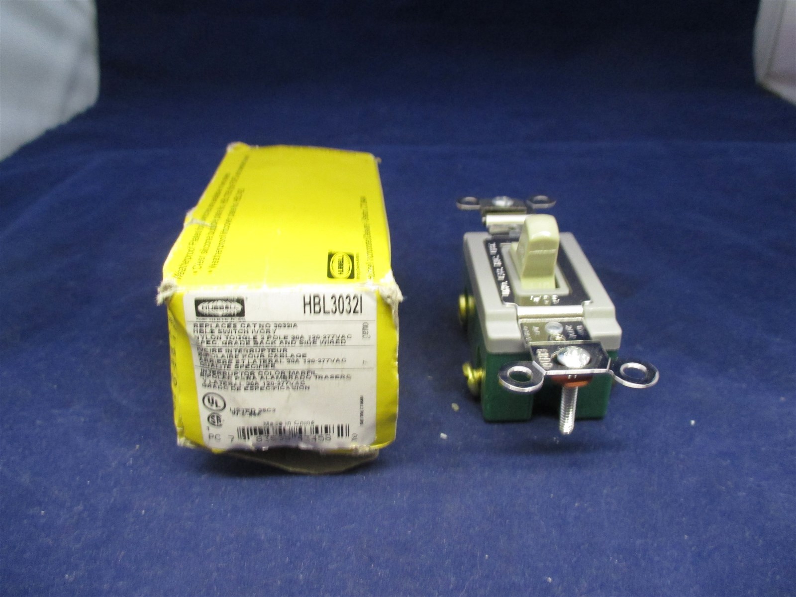 Hubbell HBL30321 new