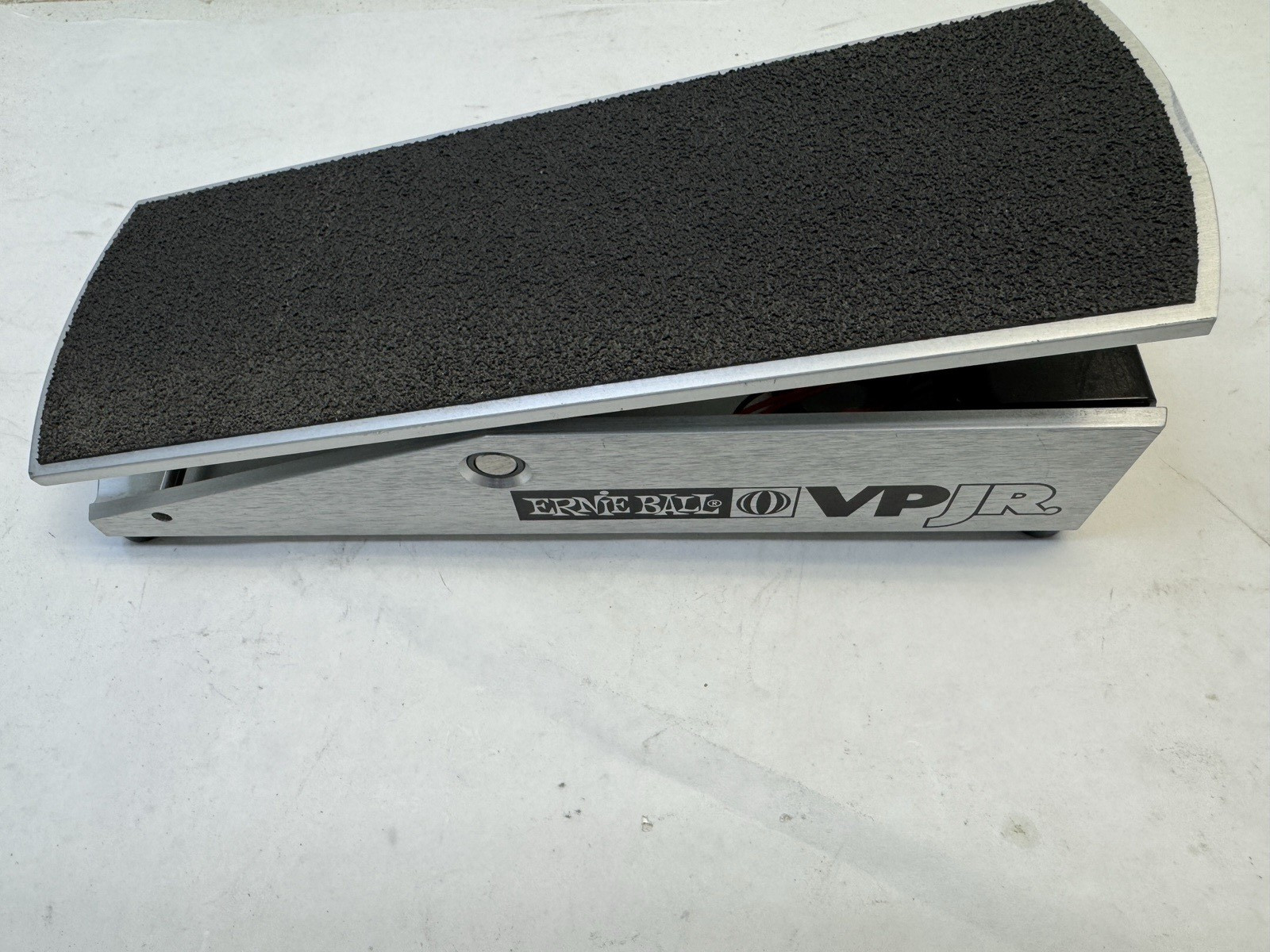 ERNIE BALL VP JR. 25K Ohm Guitar & Bass Volume Pedal.