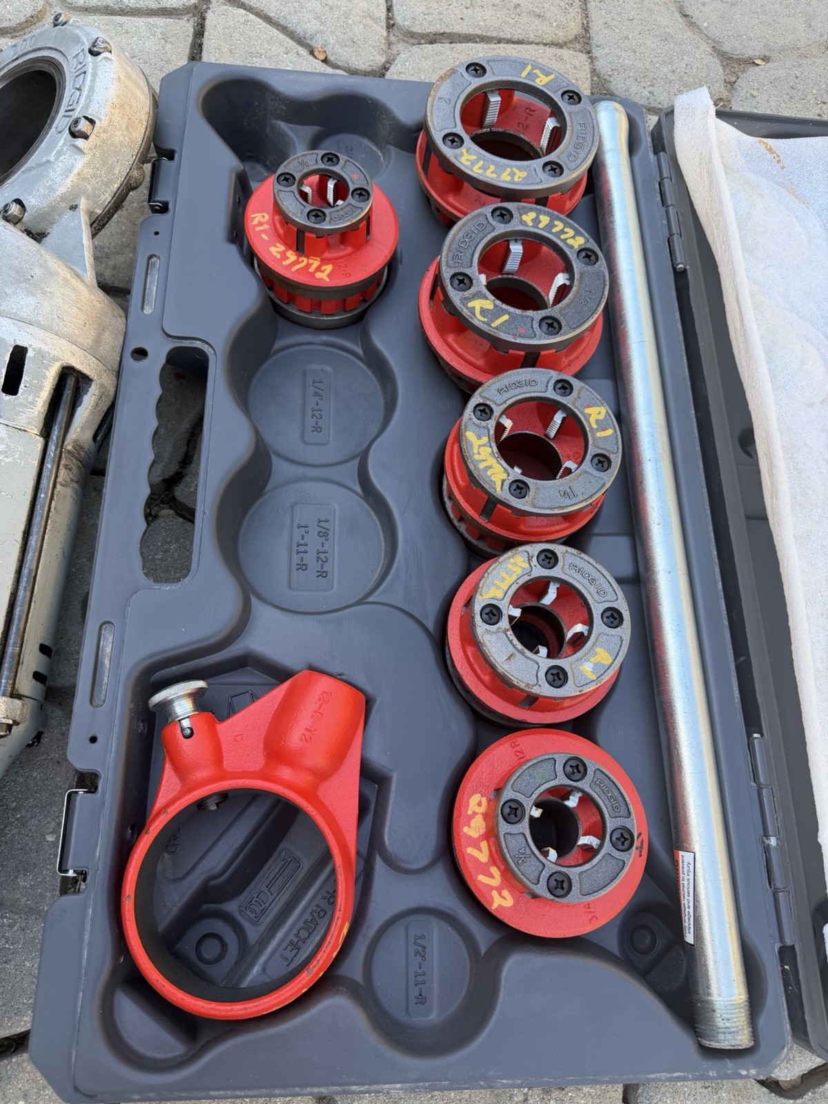Ridgid 700 Pipe Threader Machine W/ Dies