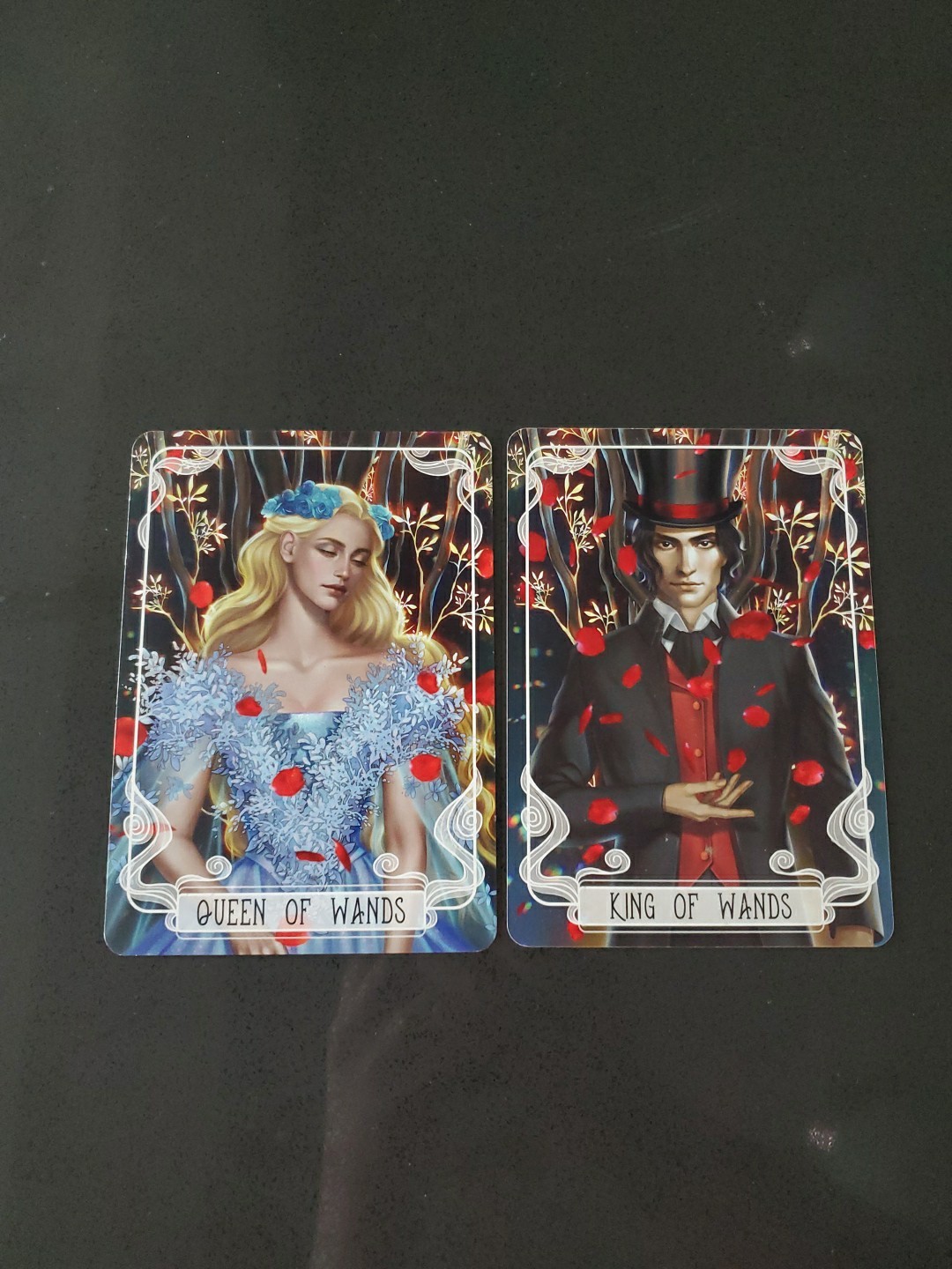 Fairyloot Tarot Cards. Caraval. King and Queen of Wands. Tella and Legend.