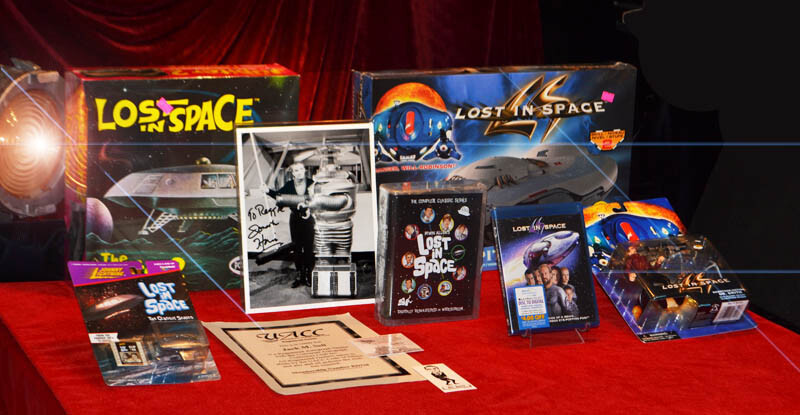 JONATHAN HARRIS Signed Lost In Space JUPITER Model kit AMT, POLAR, MIB, COA, DVD