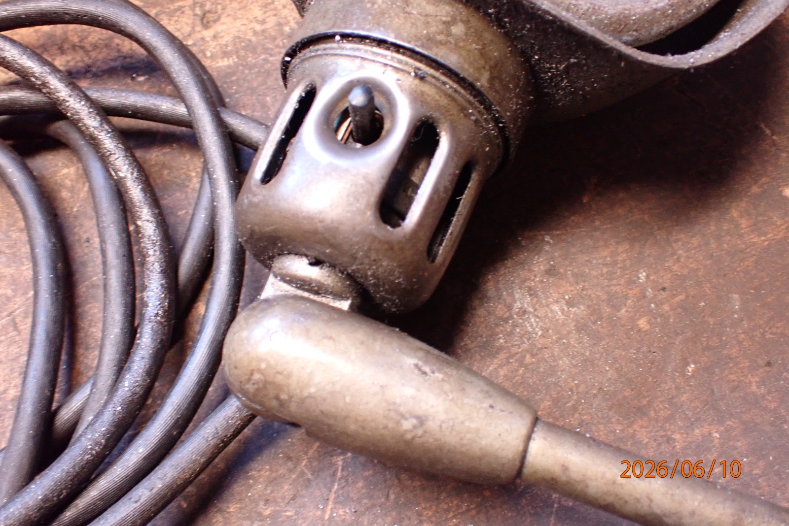 OLDER DAZOR MACHINE LAMP LIGHT W/ MOUNT BRACKET GRIMY DIRTY