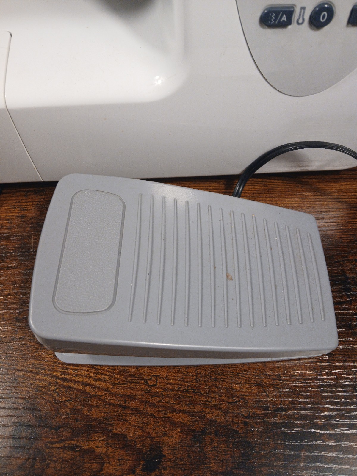 Pfaff Smart 200c Computerized Sewing Machine – Tested