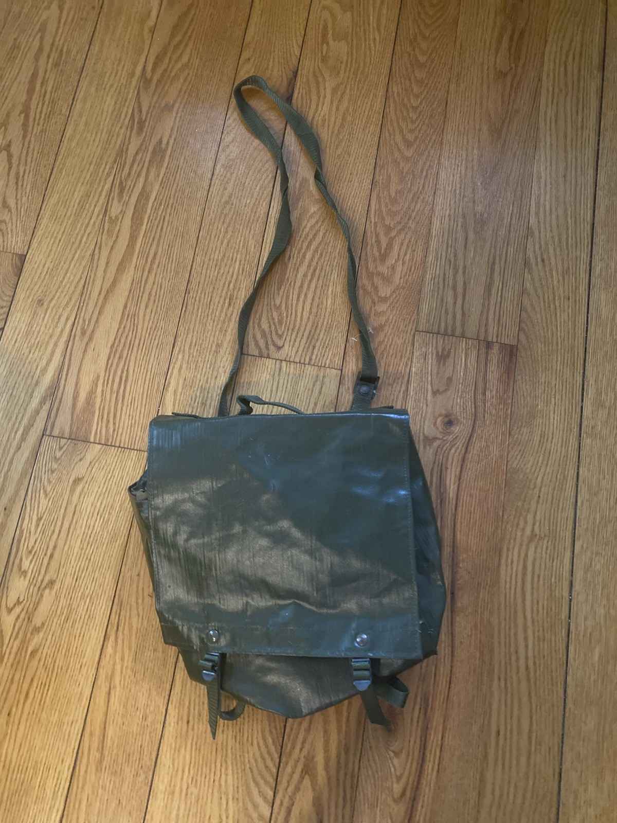 Czech M85 Shoulder Bag Bread Bag Gas Mask Bag Waterproof Preowned