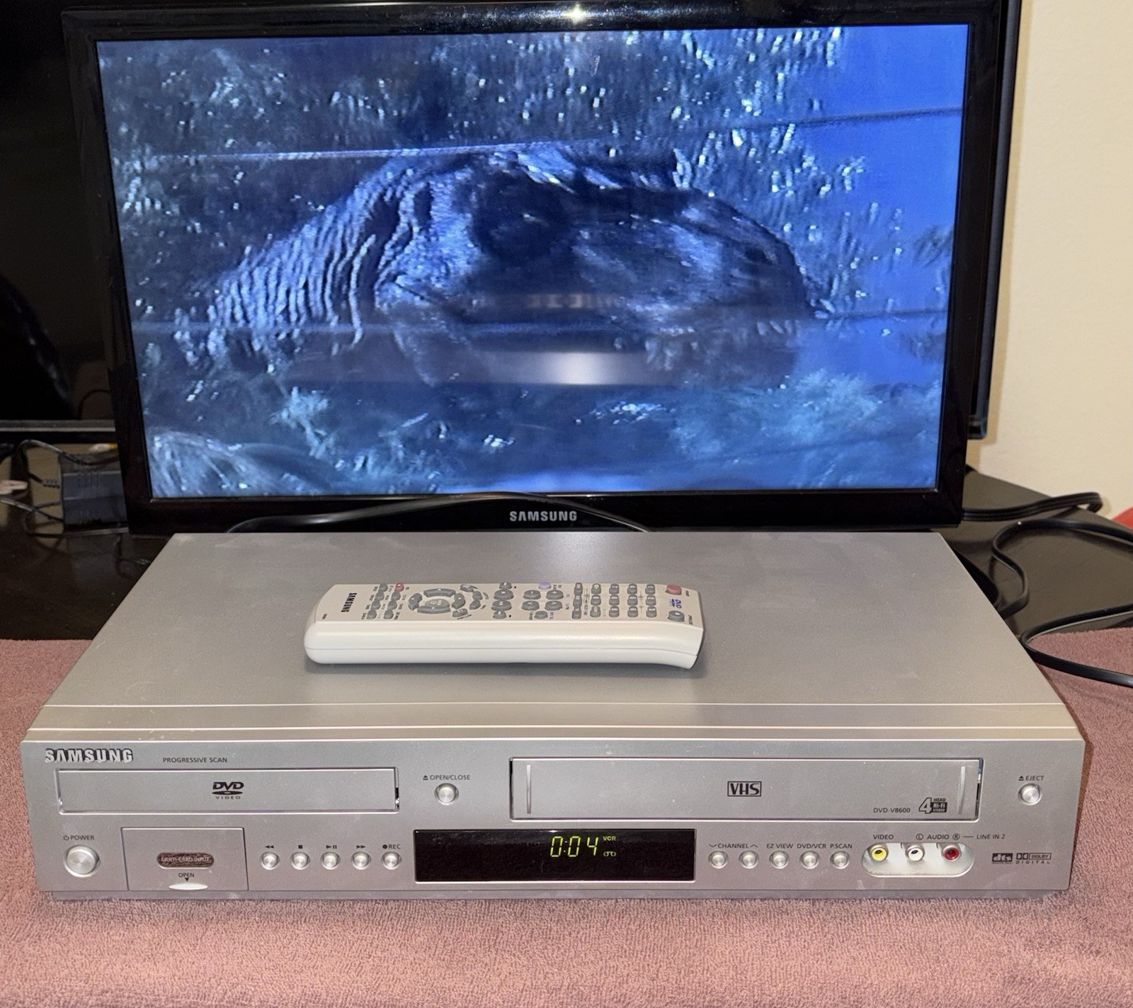 Samsung DVD-V8600 4 Head DVD/VHS Combo Player “VHS SIDE WORKS” DVD Does Not Work