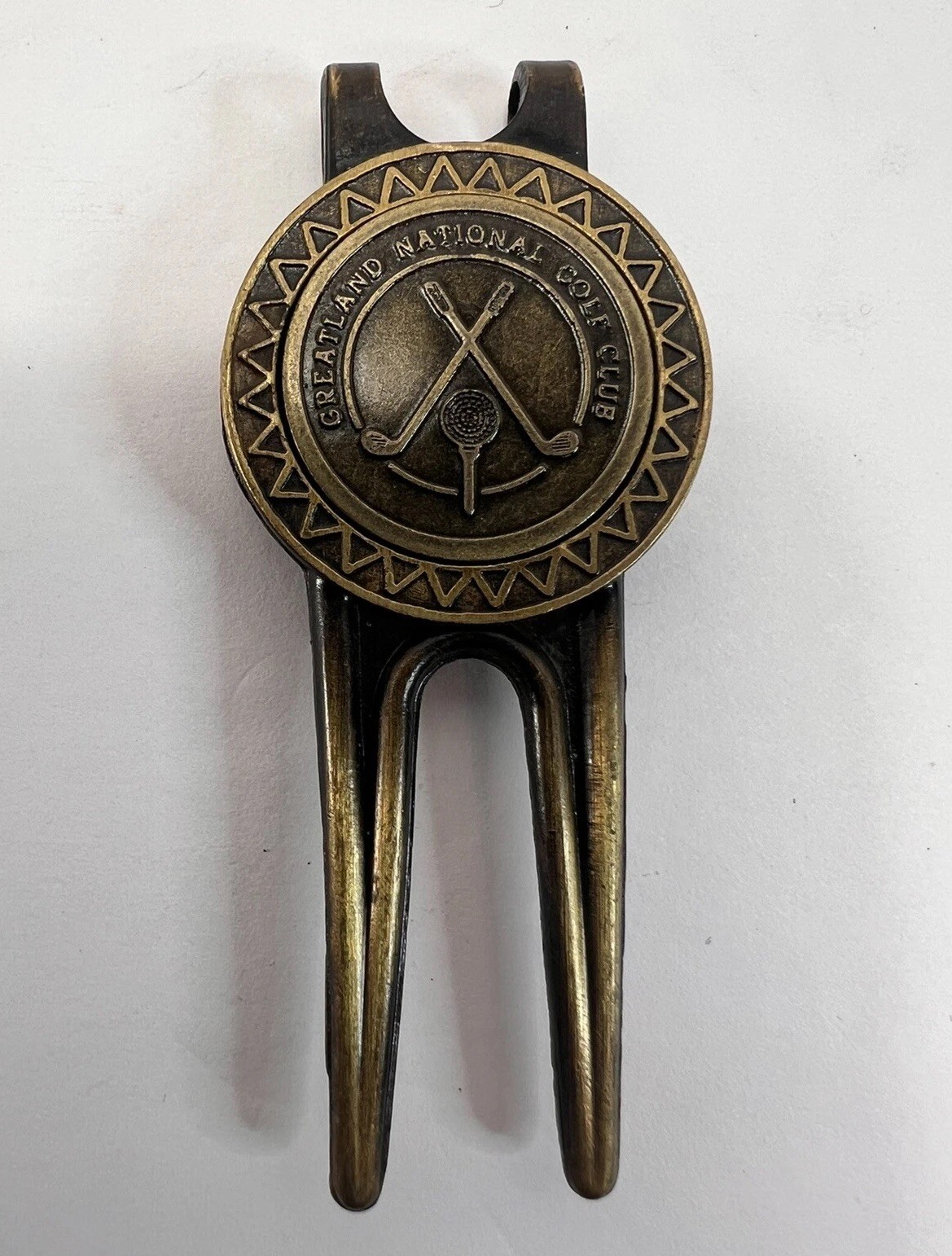 Vintage Graceland National Golf Club Divot Tool / Ball Marker Bronze Money Clip