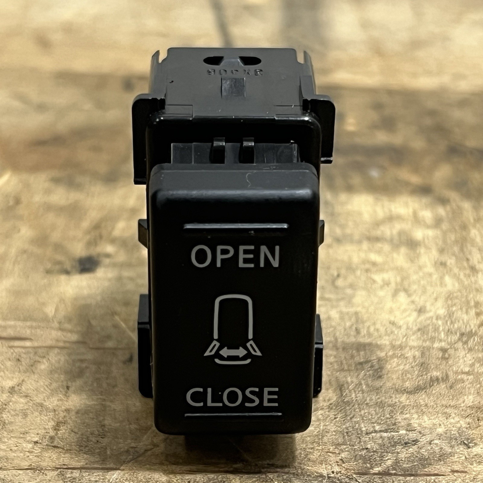 2004-2007 Infiniti QX56 Open Close Gate Lid Switch OEM