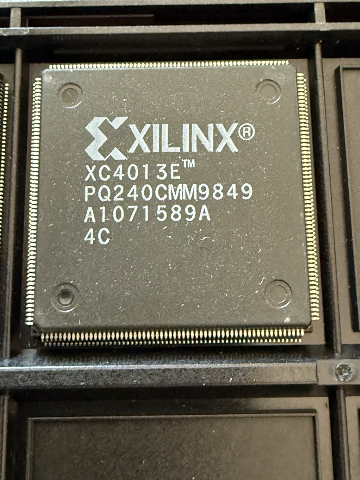 XILINX XC4013  ic