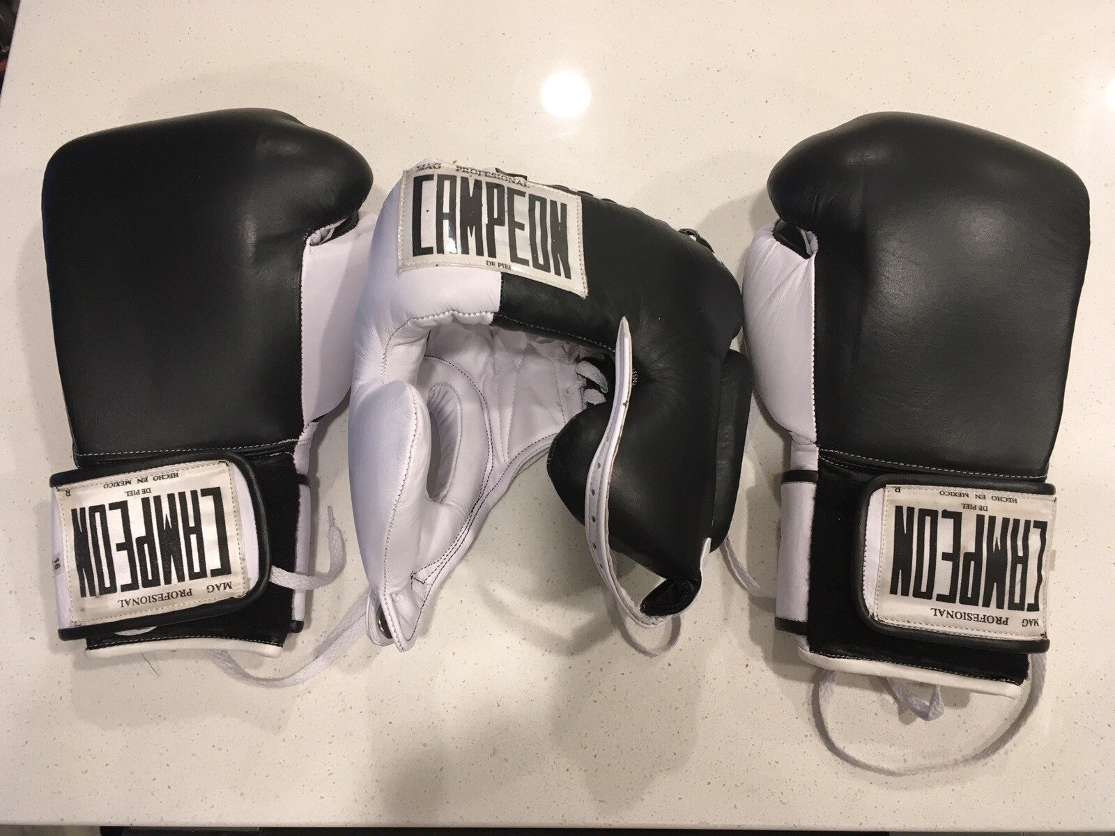 Campeon Hecho en Mexico Professional Leather 16 Oz Gloves & Headgear Set New!!!!