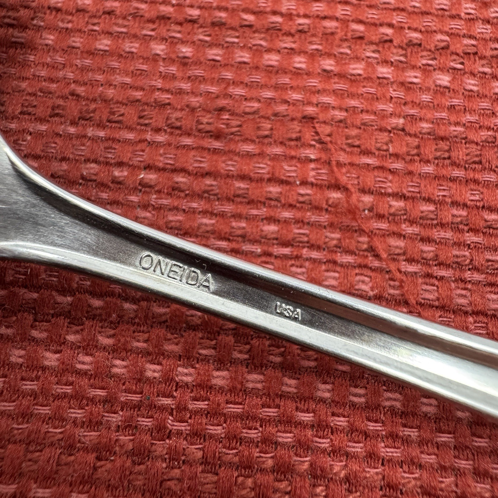 NICE! Set of 4 Oneida MAESTRO ST. LEGER Stainless PLACE/OVAL SOUP SPOONS Lot USA