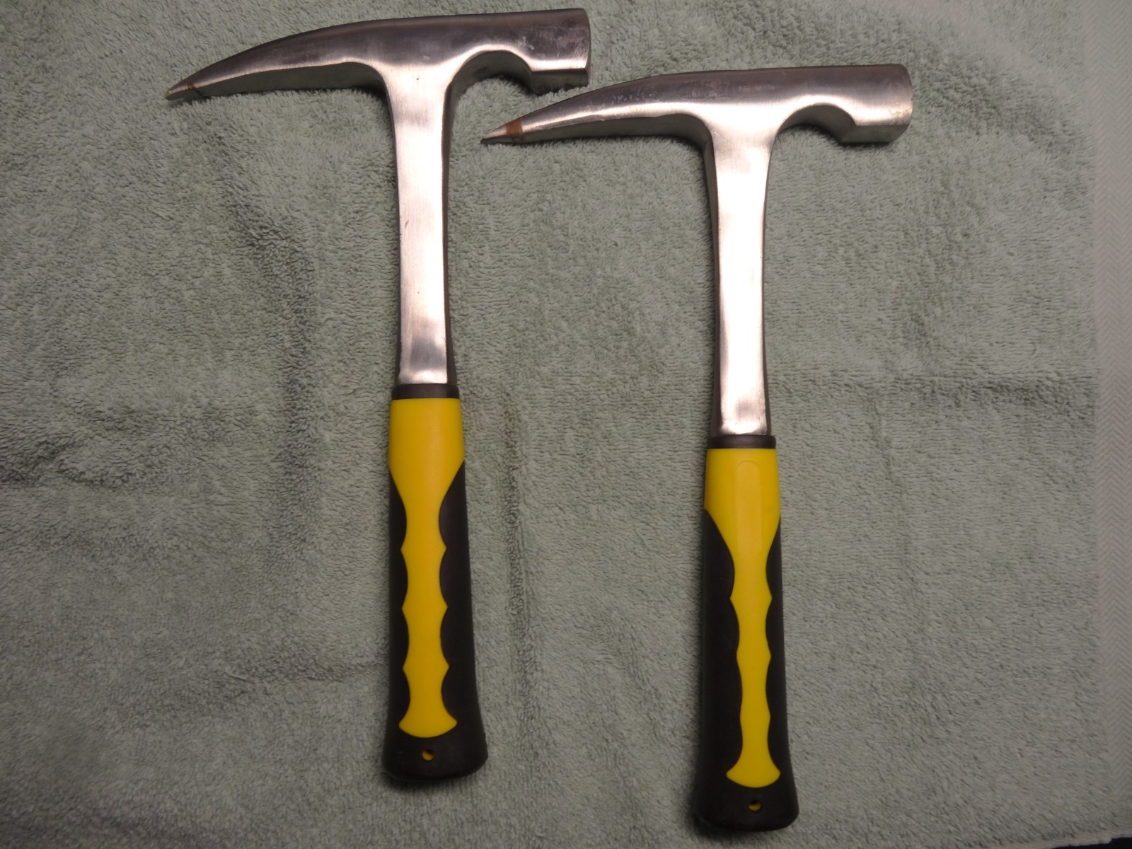2 HAKZEON 32oz Rock Pick Hammer, 12 Inch Premium Carbon Steel Chipping  READ