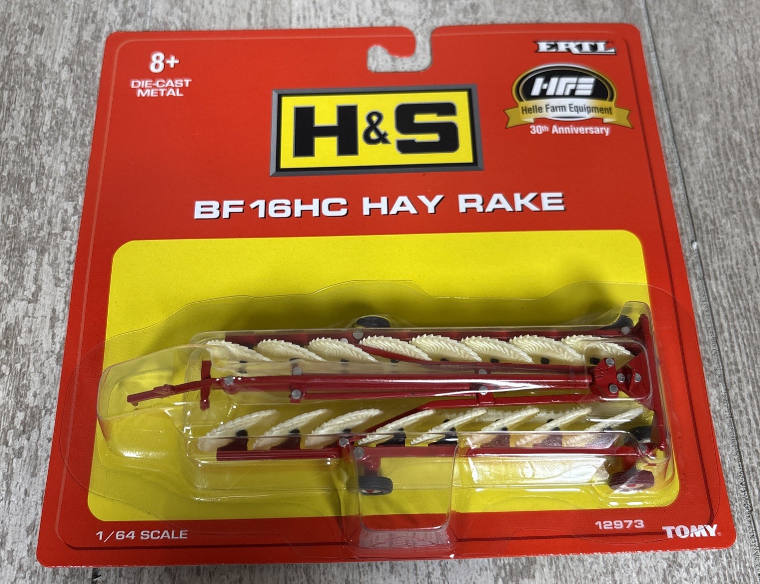 1/64 Ertl H&S BF16HC 16 Wheel Hay Rake Helle Farm Equipment 30th Anniversary
