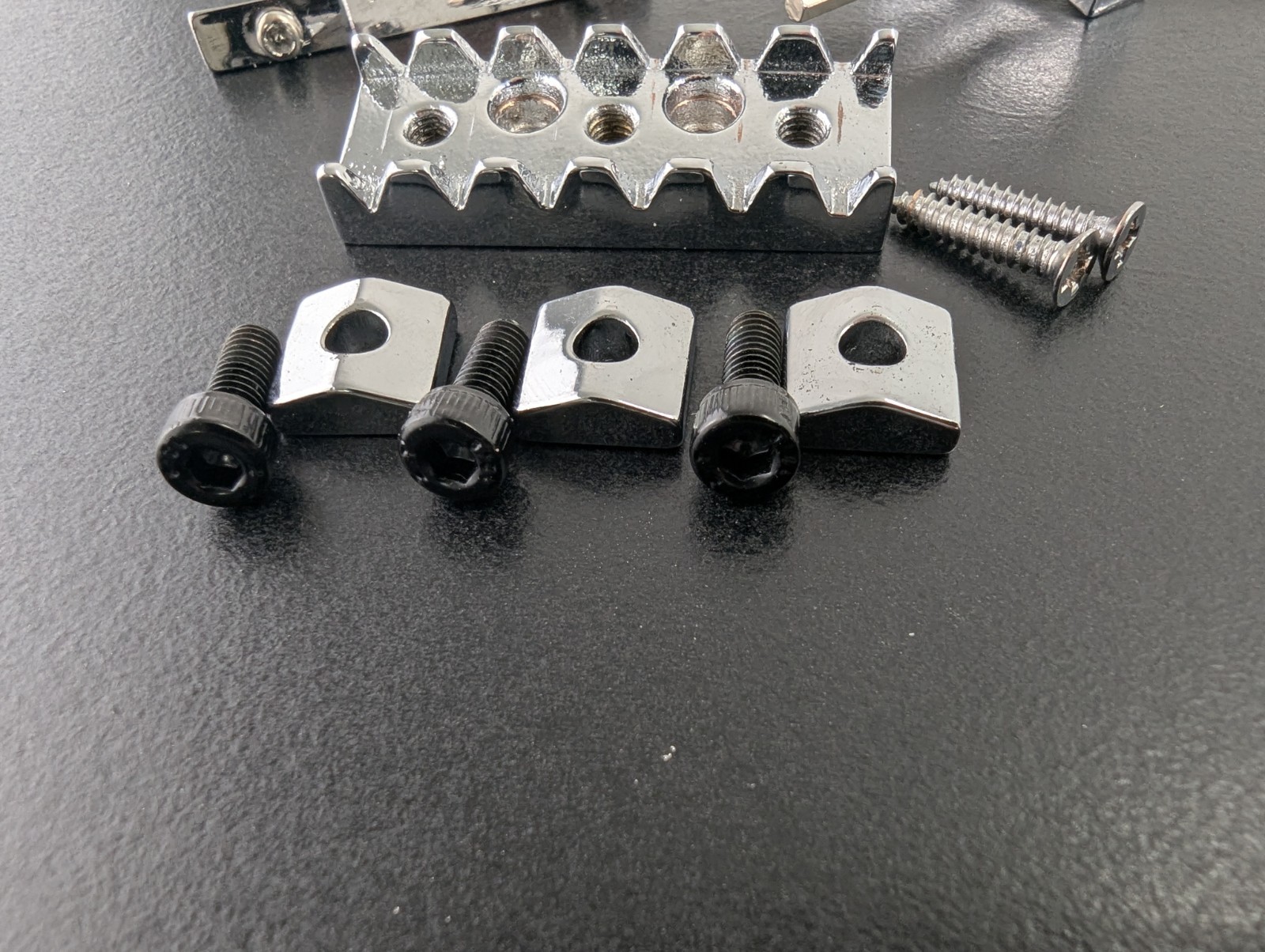 Licensed Floyd Rose WR3 Locking Nut & String Retainer & Wrench Chrome 43mm
