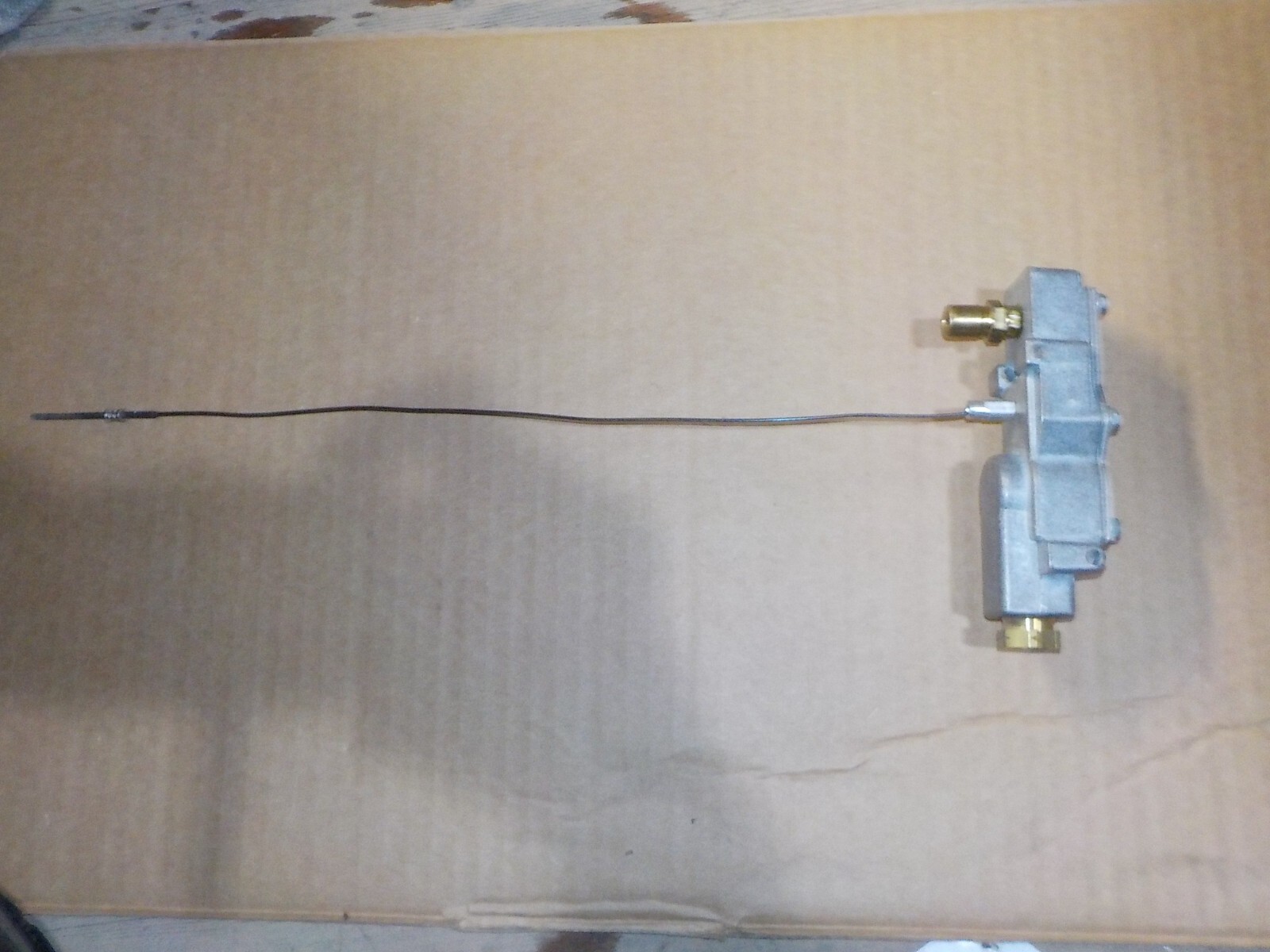 New USA Harper Wyman   5810H0038 Safety Valve  Stamped 1/2 PSI  7720  5810 CGA G