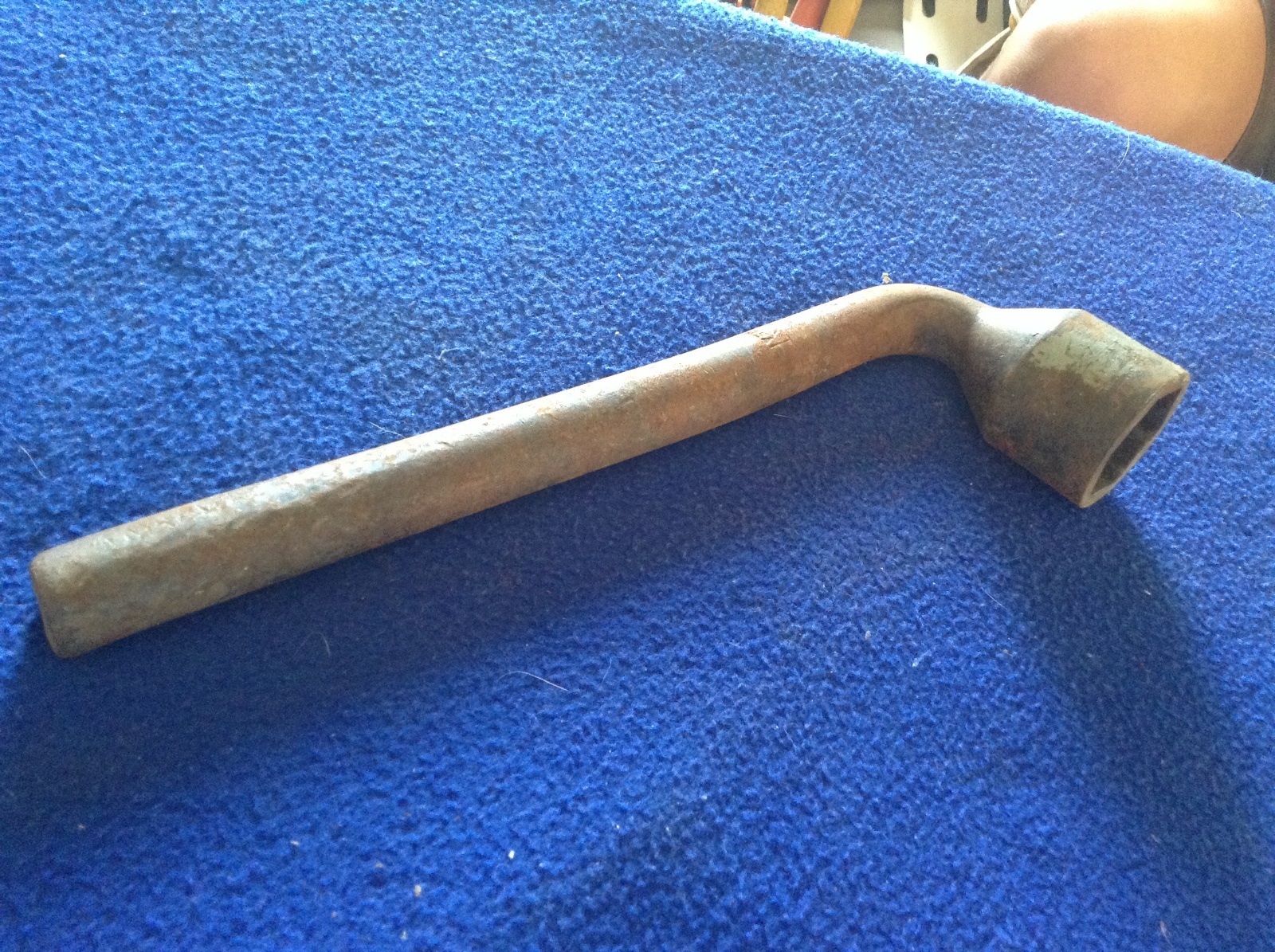 USA 2735 Lug Wrench