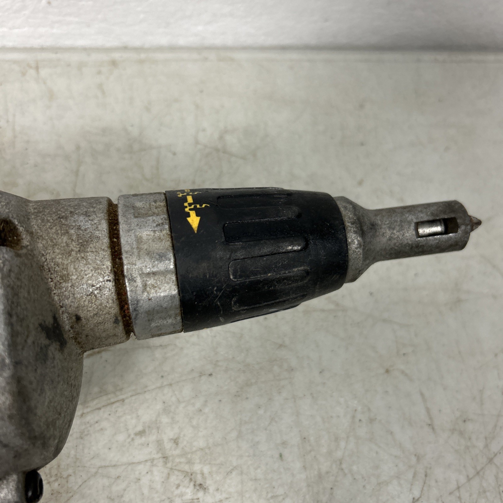 Dewalt DW272 Variable Speed Reversible Drywall Screwdriver Gun