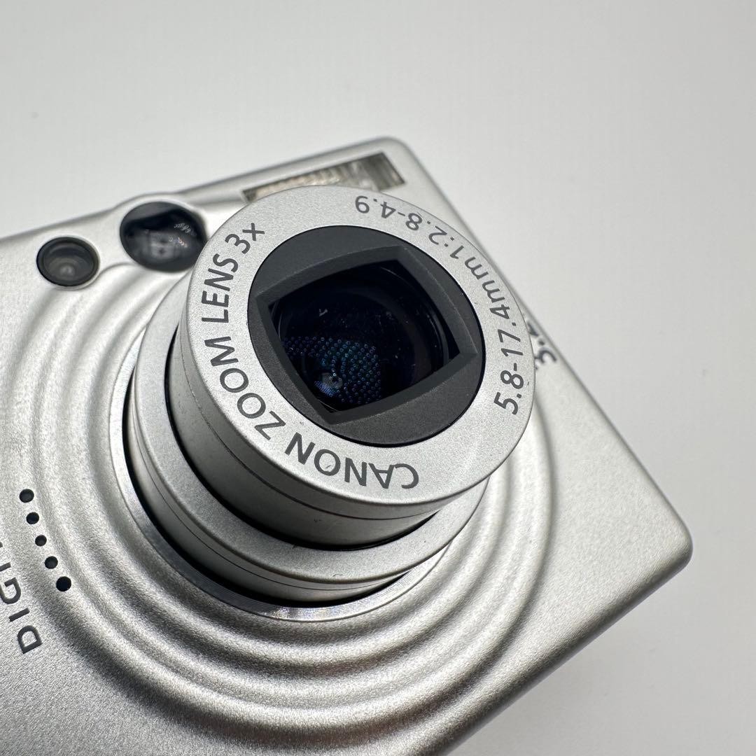 Rare Canon IXY DIGITAL 40 Silver Compact Camera with Accessories