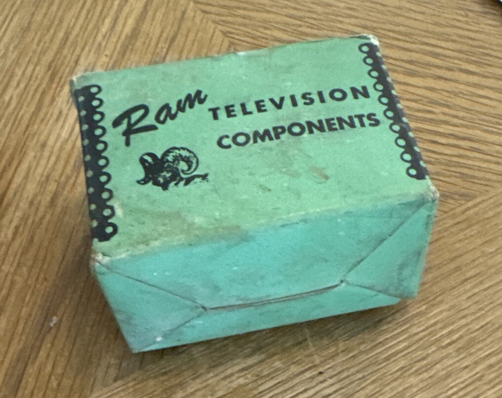 RAM TELEVISION COMPONENTS V401 Vintage Vertical Blocking Osc. Pri.sec.1:4.2 NOS