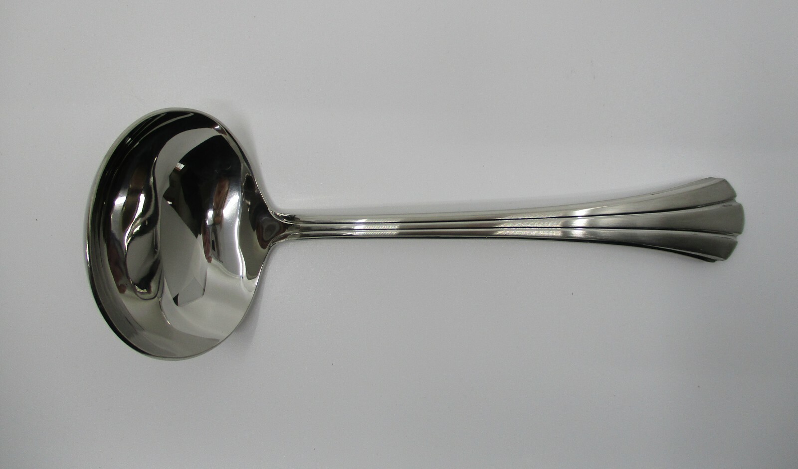 KIRK STAINLESS SATIN FLUTES GRAVY LADLE  - 6 1/2"    - 10H
