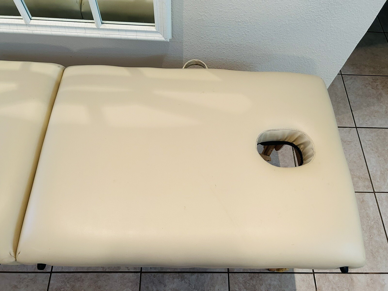 Fold Portable Massage Table - Tan