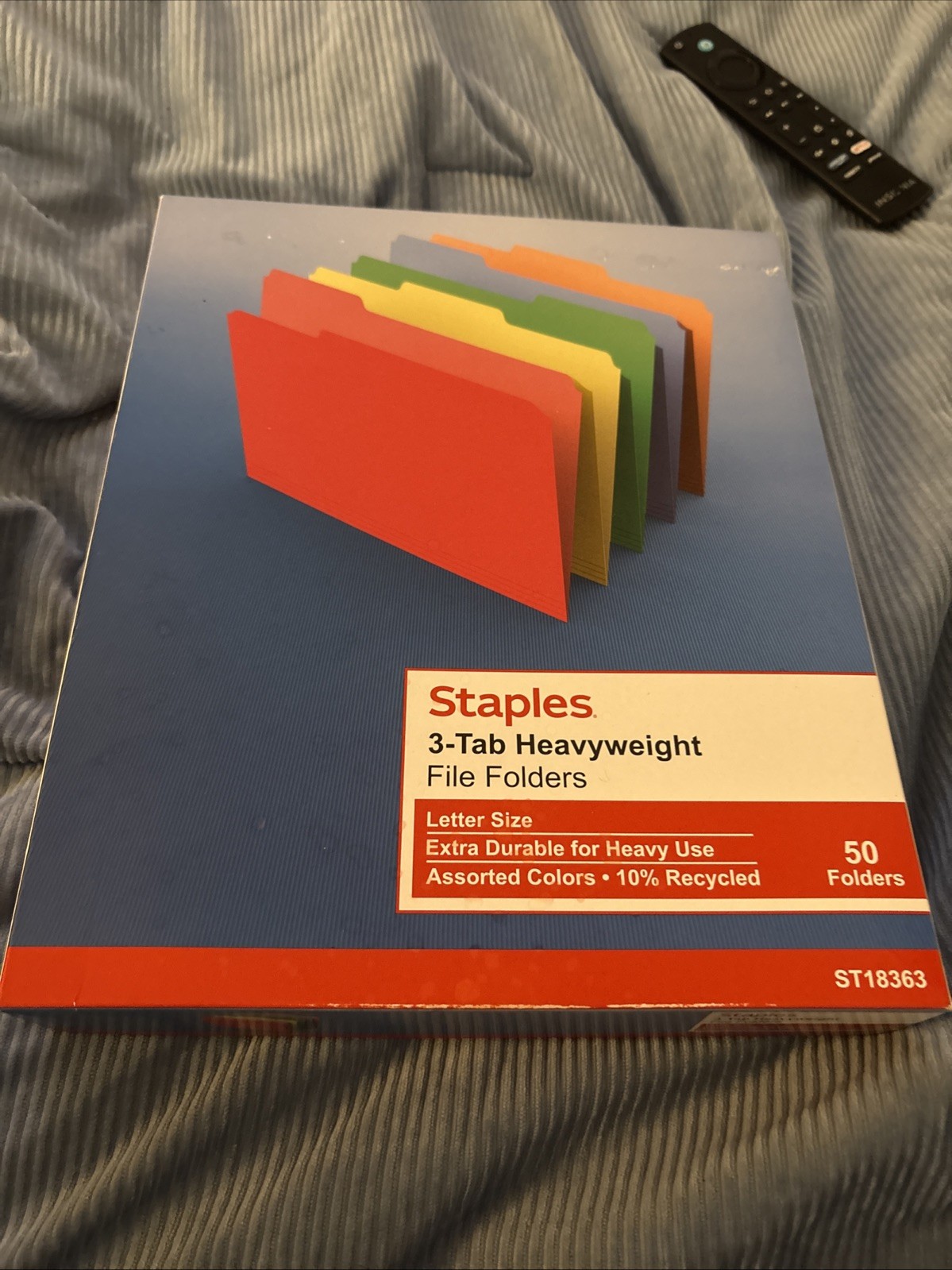 staples 3 tab heavyweight 50 file folders letter size assorted colors - new