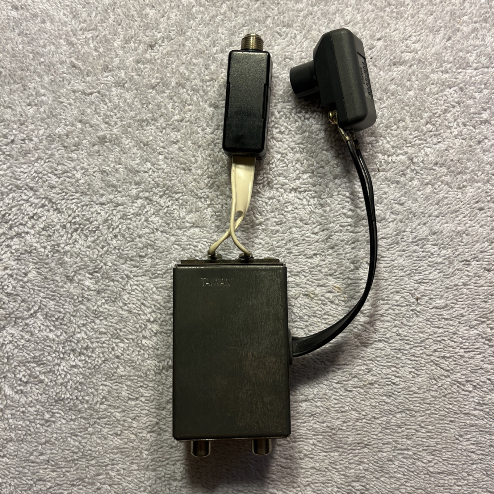 Gemini VG177 - Dual Input - TV/Game/Computer Switch.