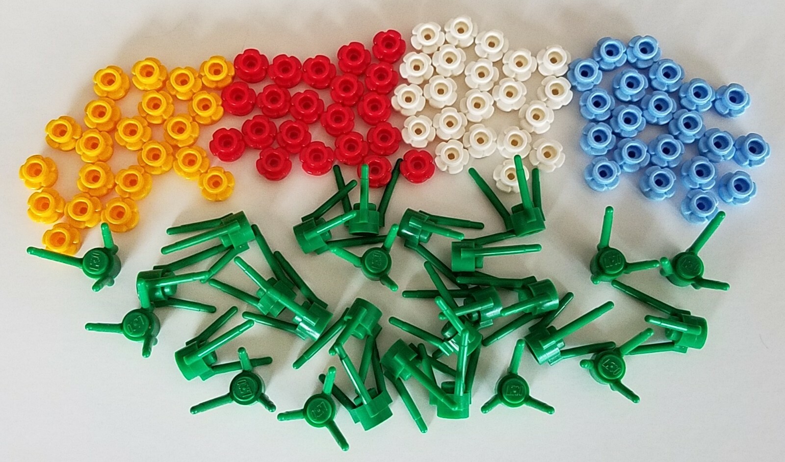 NEW Lego lot of 112 pieces - Green Plant Flower Stems and Petals Retired Pieces
