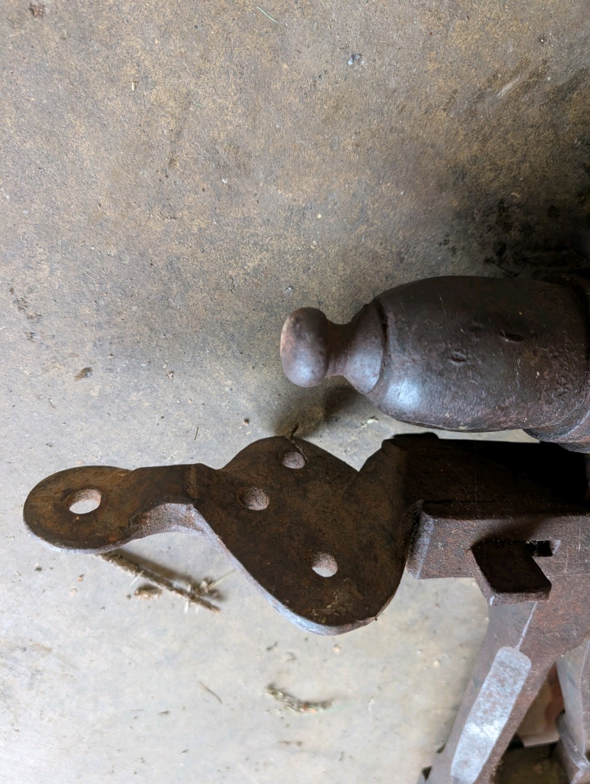 Antique Blacksmith Vice. Nice Condition. 4.5 In Wide Jaws