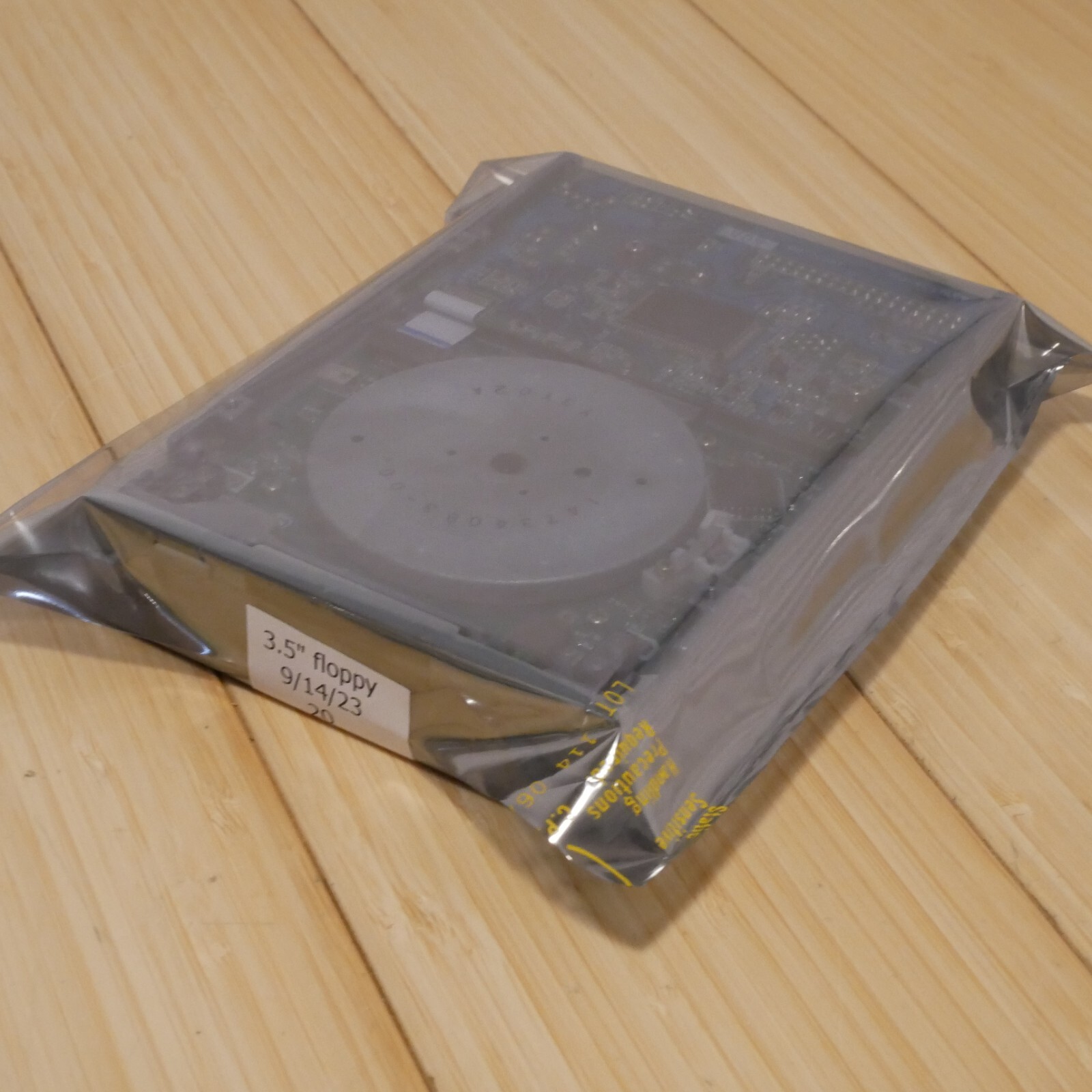 TEAC 3.5 inch Internal Floppy Disk Drive Model FD-235HF Tested & Working - 20